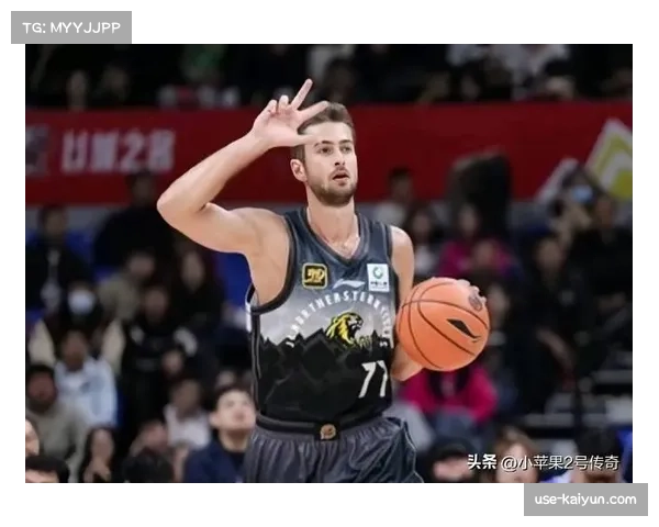 库里28分难挽败局 杨瀚森9分6篮板展现潜力