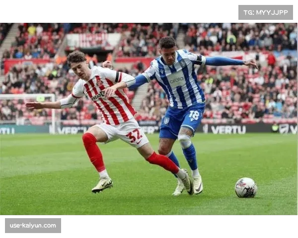 桑德兰凭借深度防守与长传急攻体系，客场击败切尔西跻身前四